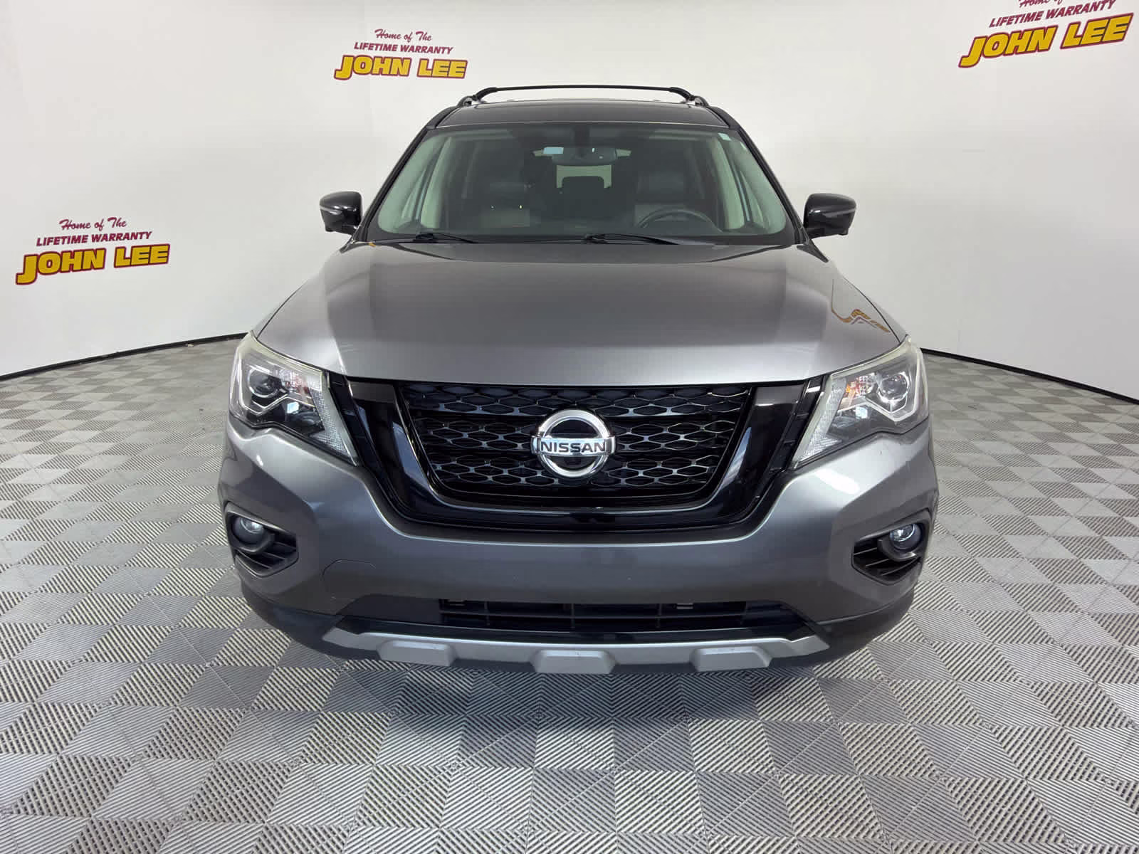 2020 Gun Metallic Nissan Pathfinder SL FWD SUV