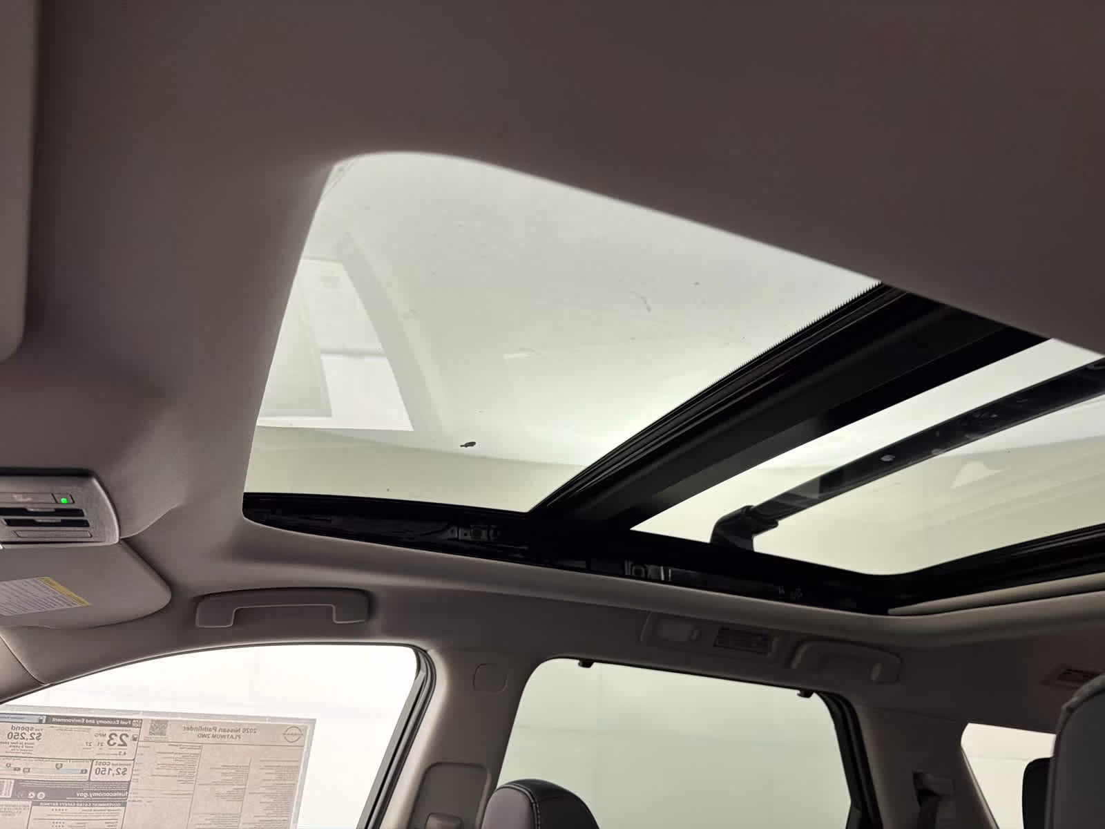 2026 Everest White Pearl Tricoat Nissan Pathfinder Platinum FWD SUV