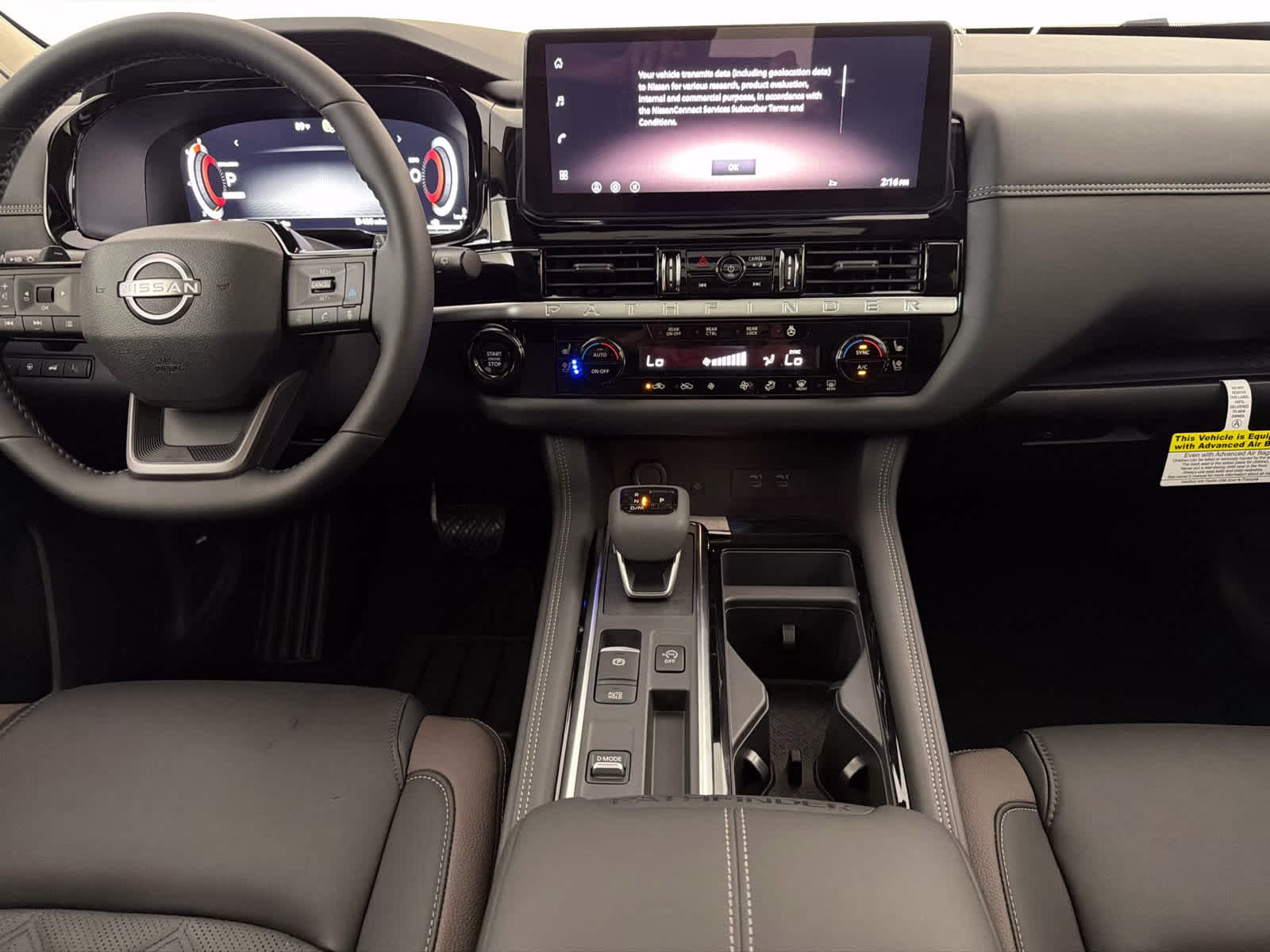2026 Everest White Pearl Tricoat Nissan Pathfinder Platinum FWD SUV