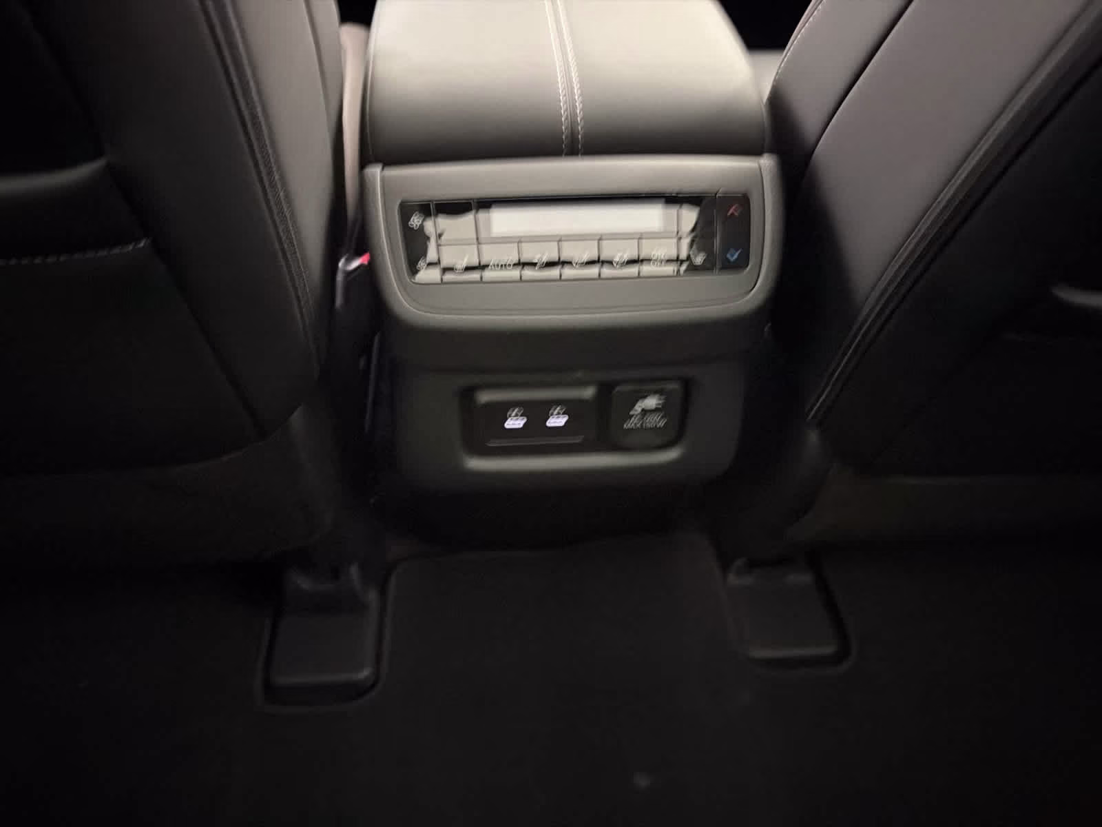 2026 Everest White Pearl Tricoat Nissan Pathfinder Platinum FWD SUV