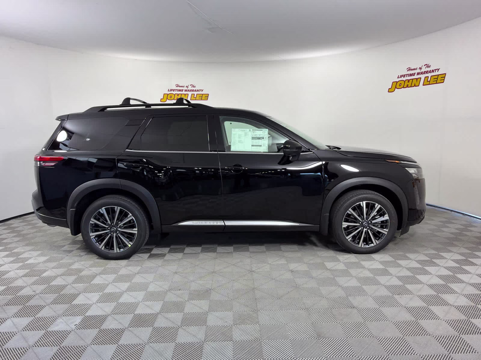 2026 Super Black Nissan Pathfinder Platinum FWD SUV