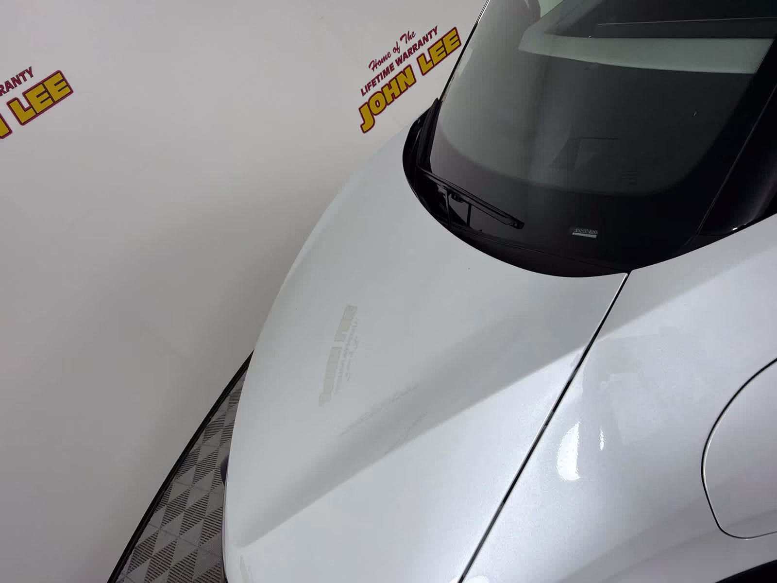 2026 Everest White Pearl Tricoat/Black Nissan LEAF PLATINUM+ FWD SUV
