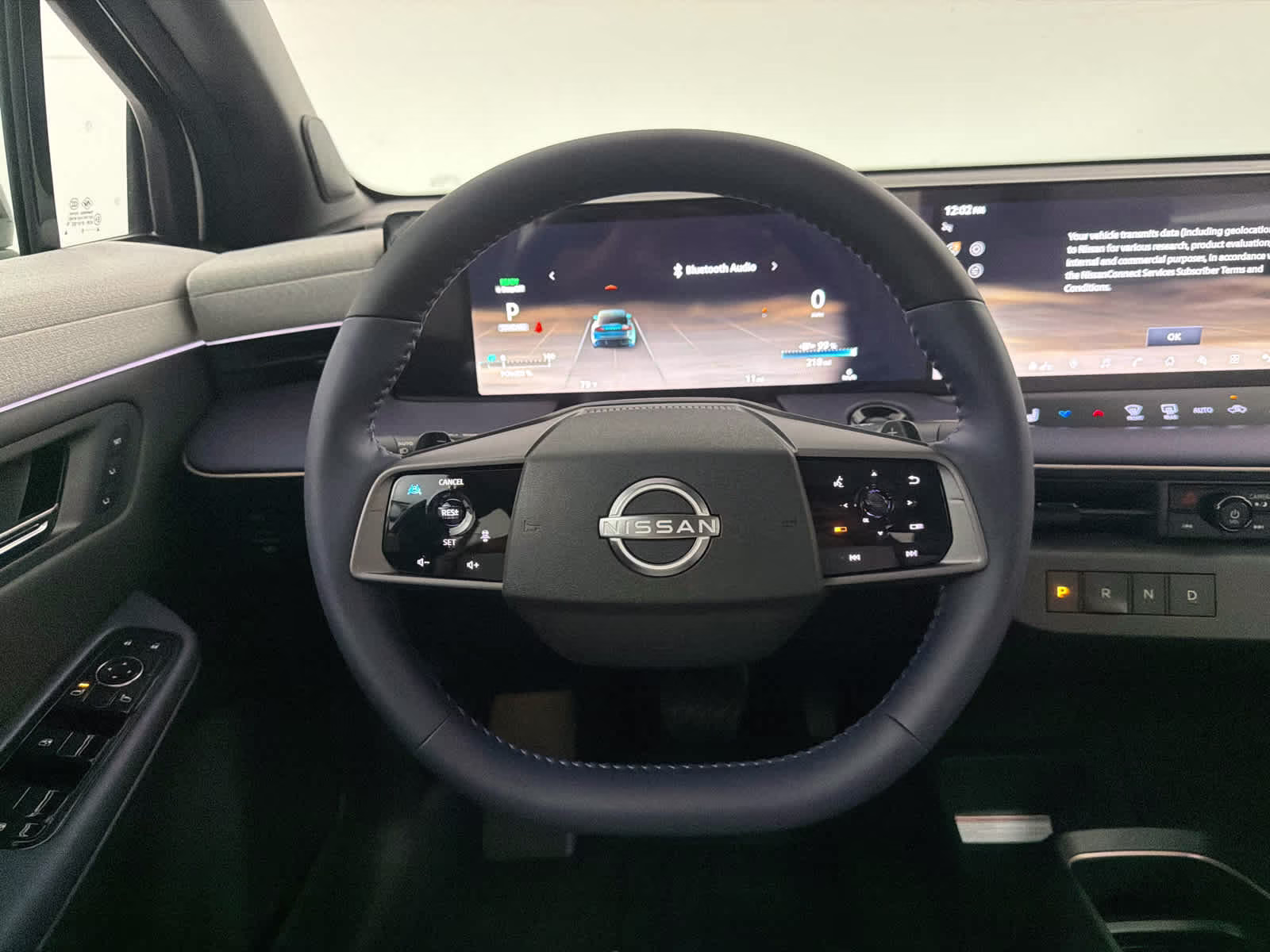 2026 Everest White Pearl Tricoat/Black Nissan LEAF PLATINUM+ FWD SUV