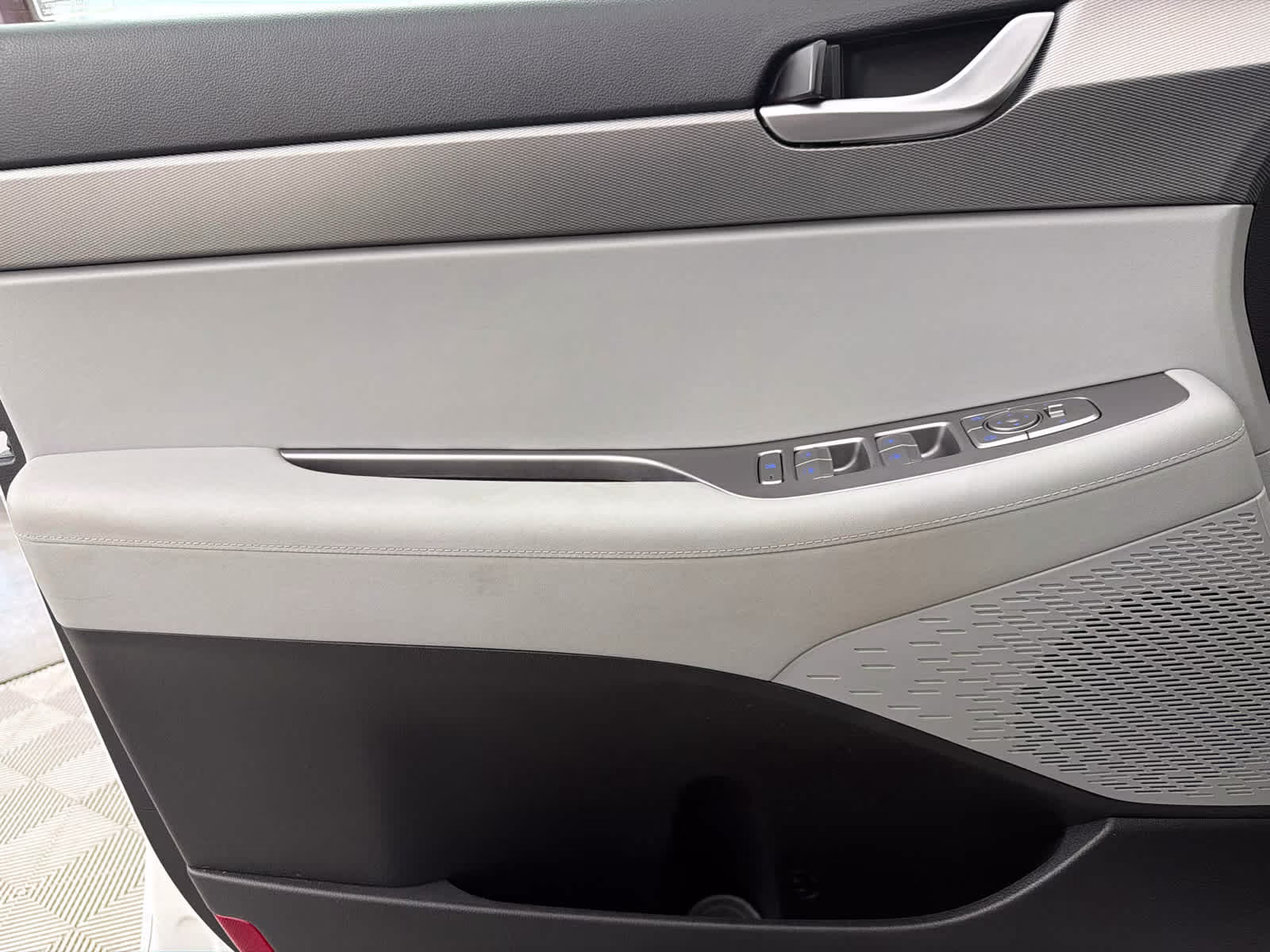 2020 Hyper White Hyundai Palisade SE FWD SUV