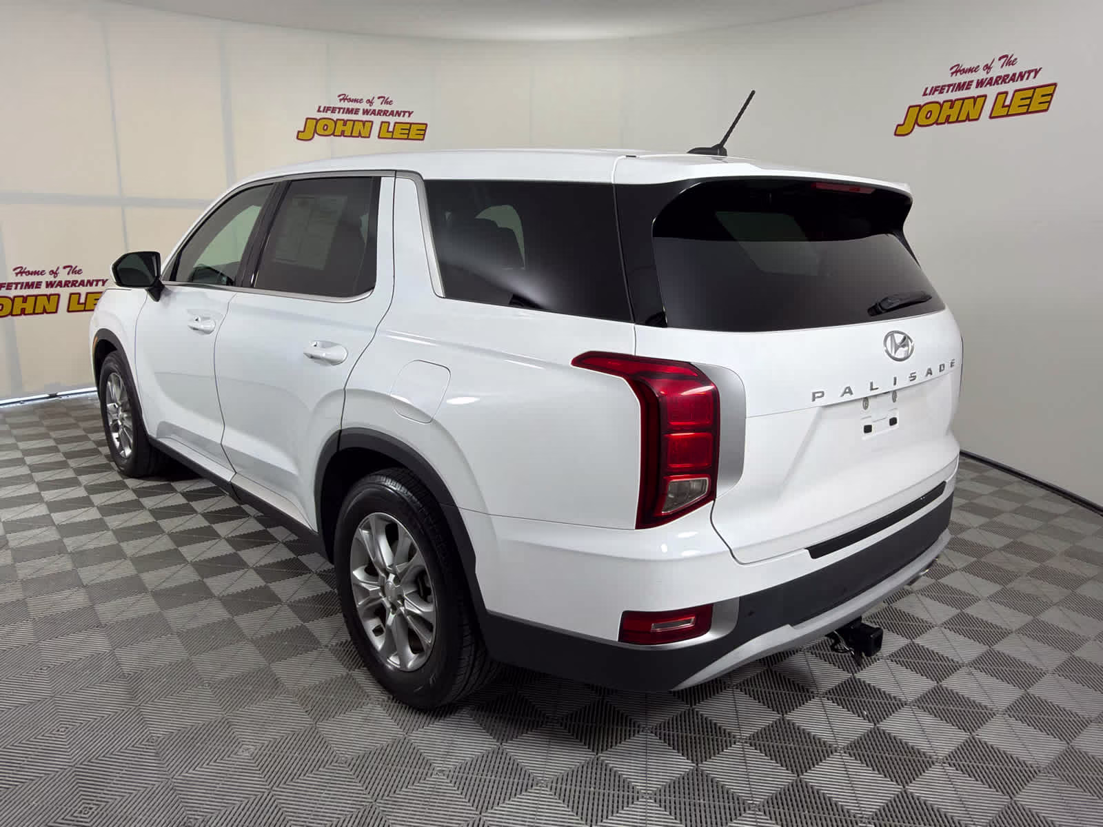 2020 Hyper White Hyundai Palisade SE FWD SUV