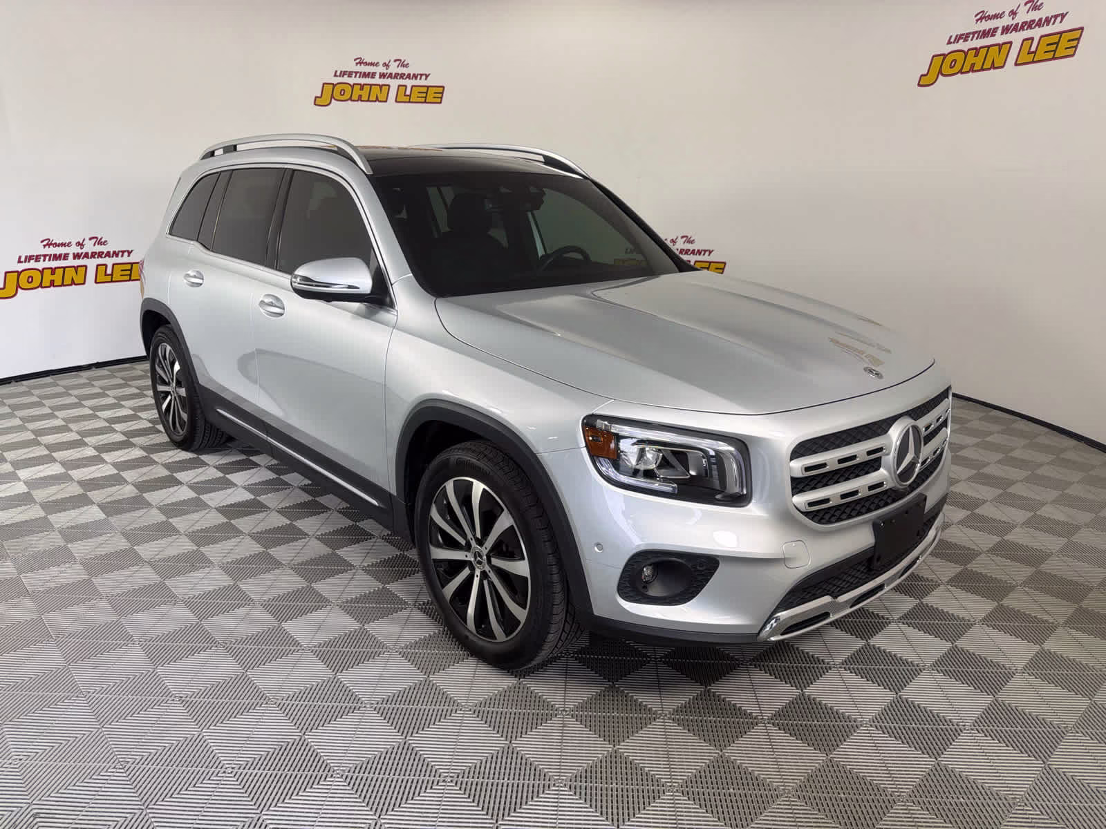 2020 Iridium Silver Metallic Mercedes-Benz GLB 250 GLB 250 AWD SUV