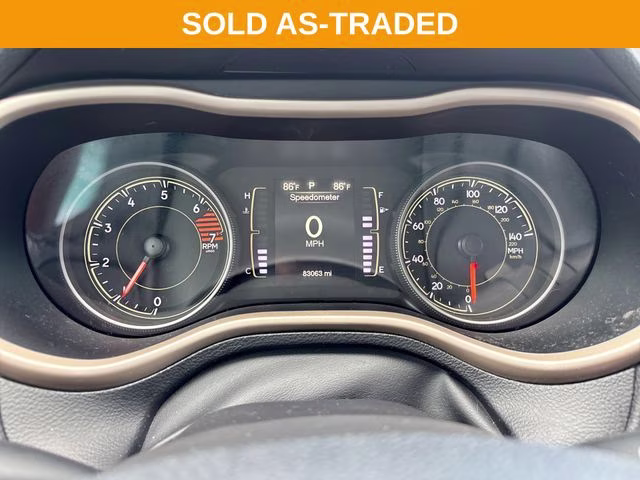 2018 Crystal Metallic Jeep Cherokee Latitude FWD SUV