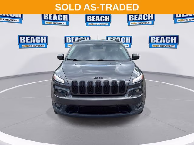 2018 Crystal Metallic Jeep Cherokee Latitude FWD SUV