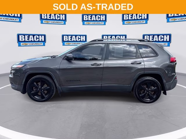 2018 Crystal Metallic Jeep Cherokee Latitude FWD SUV