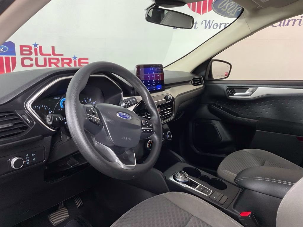 2020 Ingot Silver Ford Escape SE FWD SUV