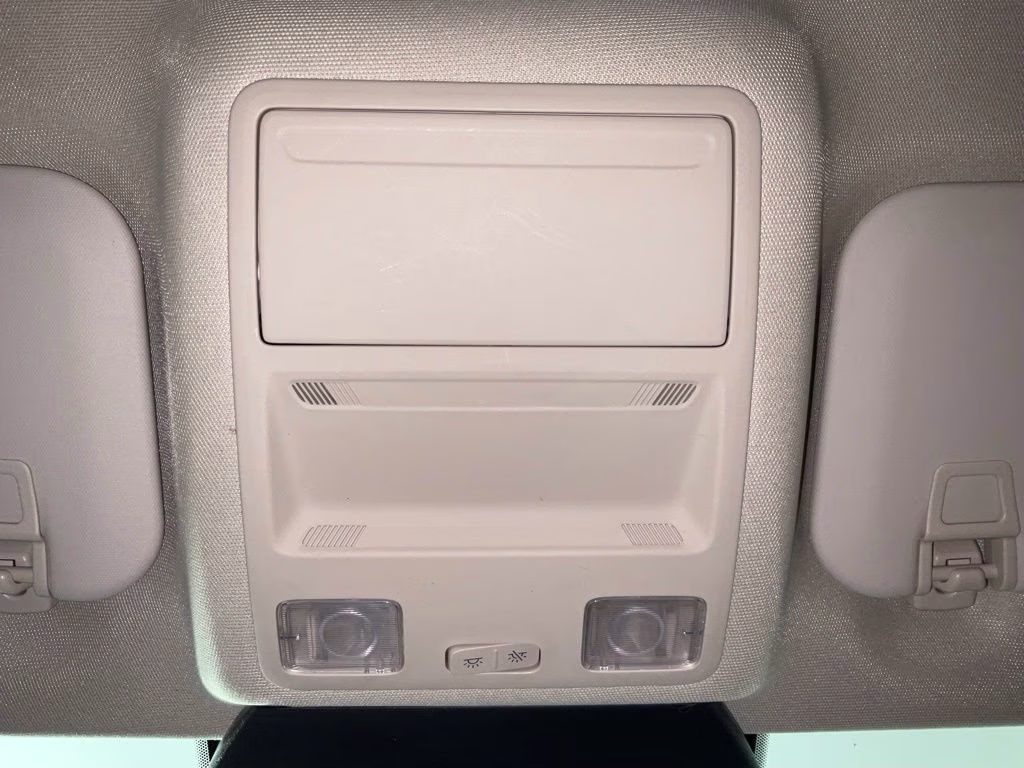 2020 Ingot Silver Ford Escape SE FWD SUV
