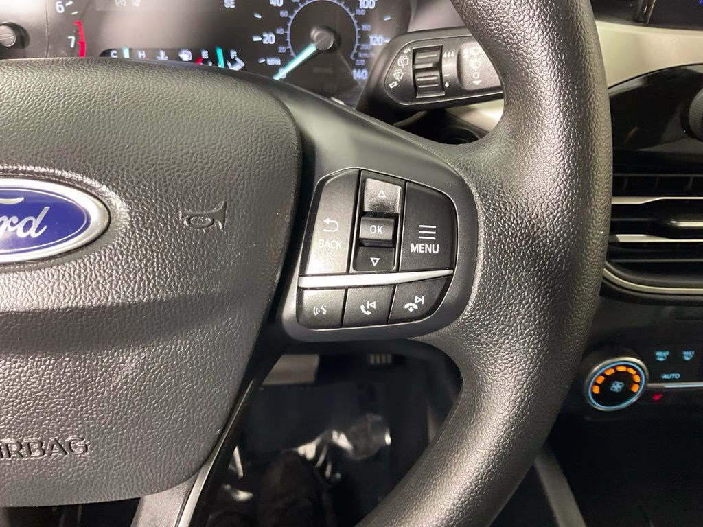 2020 Ingot Silver Ford Escape SE FWD SUV