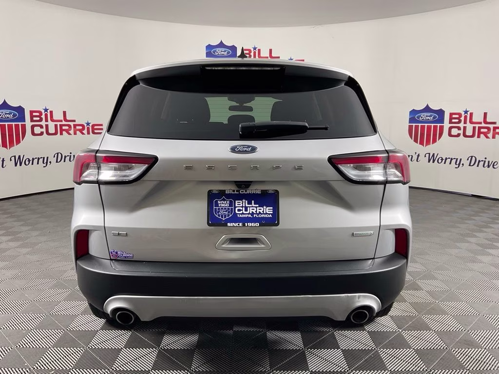 2020 Ingot Silver Ford Escape SE FWD SUV