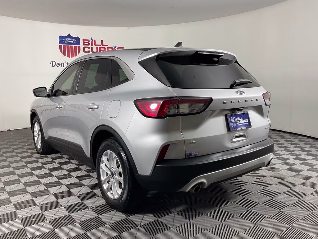 2020 Ingot Silver Ford Escape SE FWD SUV