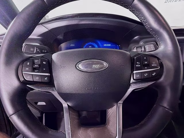 2022 Gray Metallic Ford Explorer Platinum RWD SUV