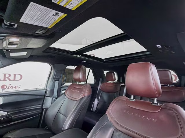 2022 Gray Metallic Ford Explorer Platinum RWD SUV