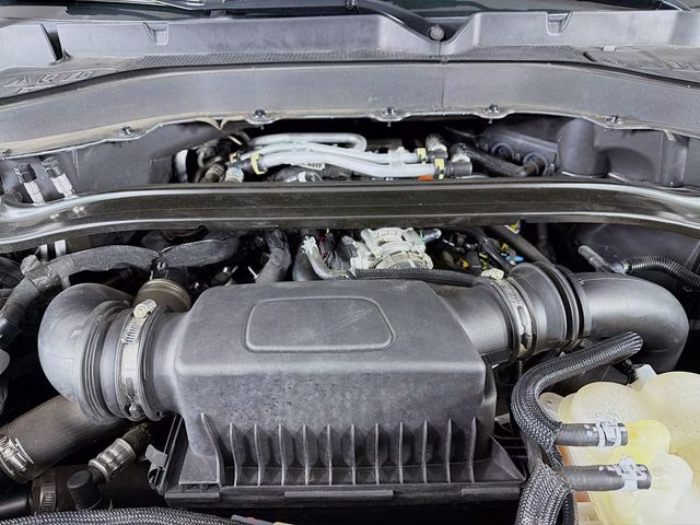 2022 Gray Metallic Ford Explorer Platinum RWD SUV