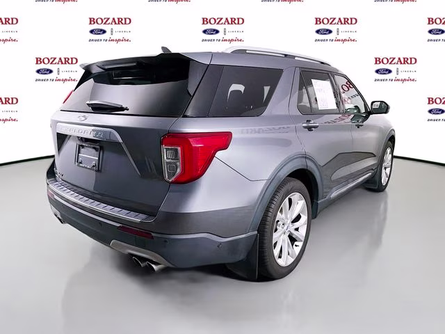 2022 Gray Metallic Ford Explorer Platinum RWD SUV