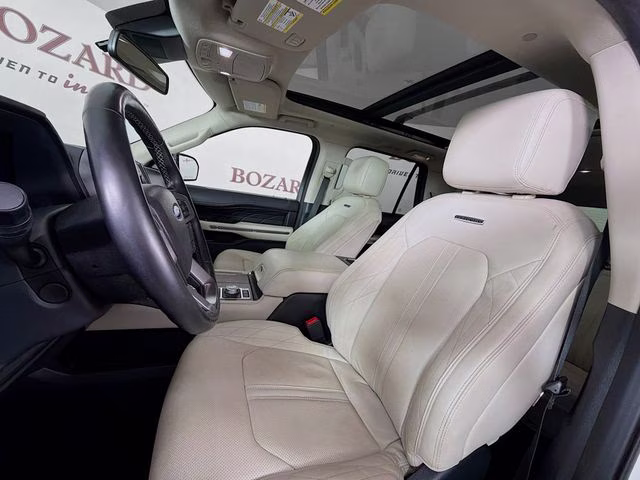 2021 White Metallic Ford Expedition Max Platinum 4X4 SUV