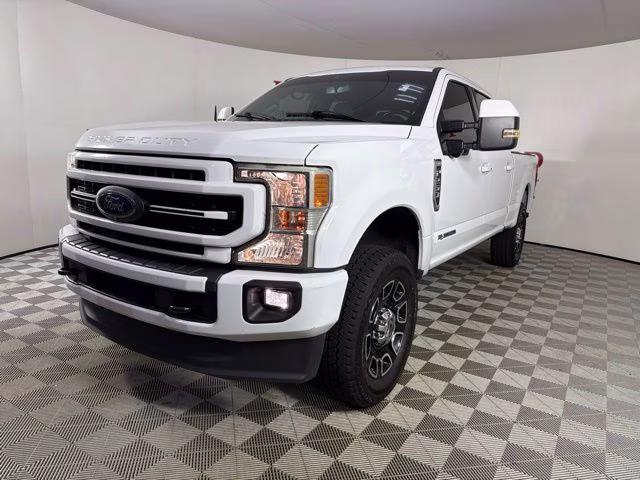 2022 Oxford White Ford Super Duty F-250 SRW Lariat 4X4 Truck