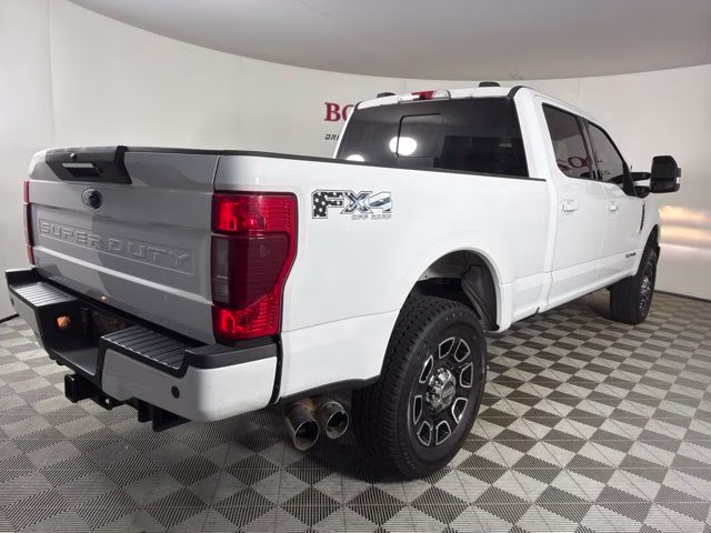 2022 Oxford White Ford Super Duty F-250 SRW Lariat 4X4 Truck