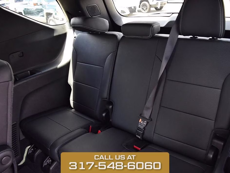 2025 Black Metallic Chevrolet Traverse LT AWD SUV