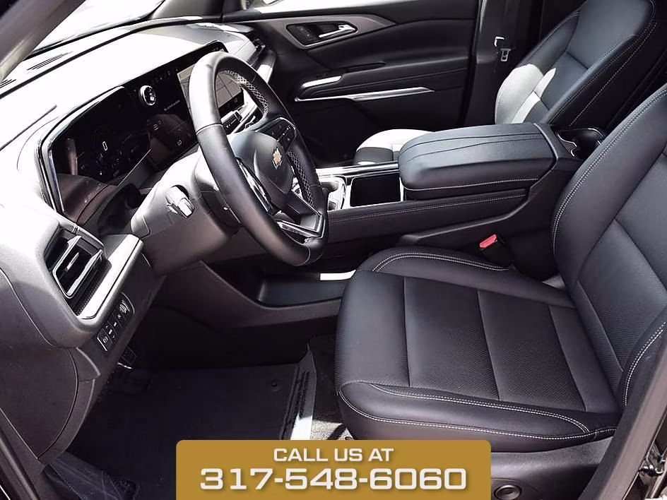 2025 Black Metallic Chevrolet Traverse LT AWD SUV