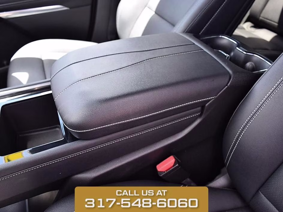 2025 Black Metallic Chevrolet Traverse LT AWD SUV