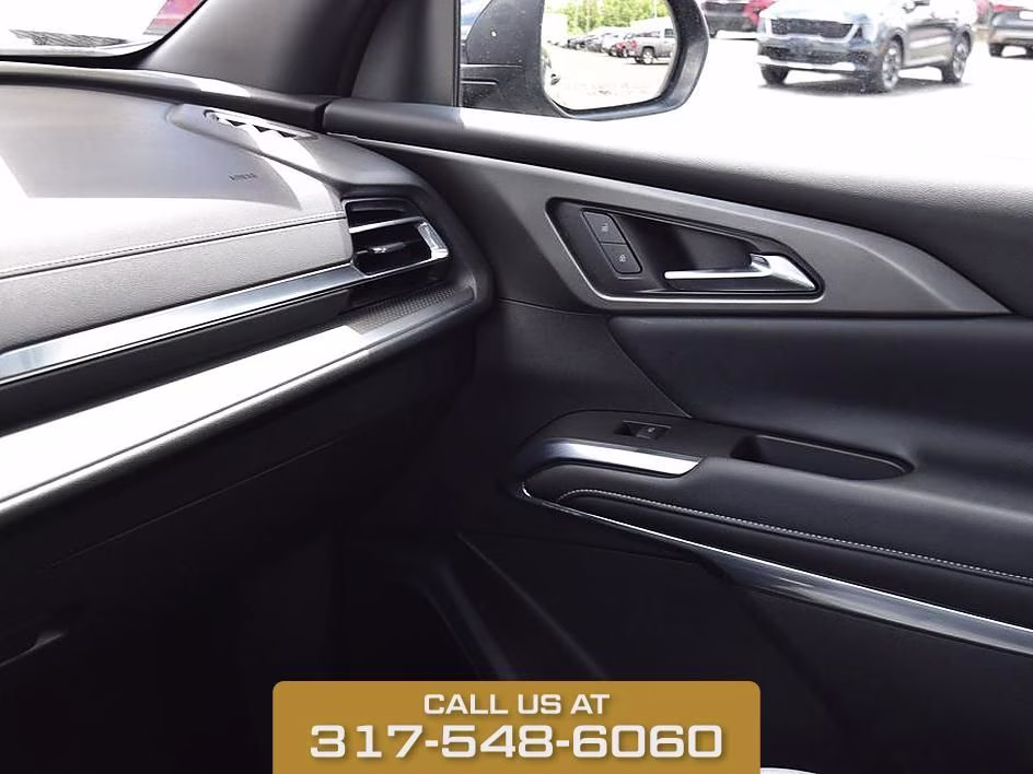 2025 Black Metallic Chevrolet Traverse LT AWD SUV