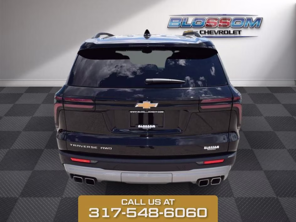 2025 Black Metallic Chevrolet Traverse LT AWD SUV
