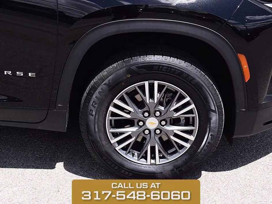 2025 Black Metallic Chevrolet Traverse LT AWD SUV