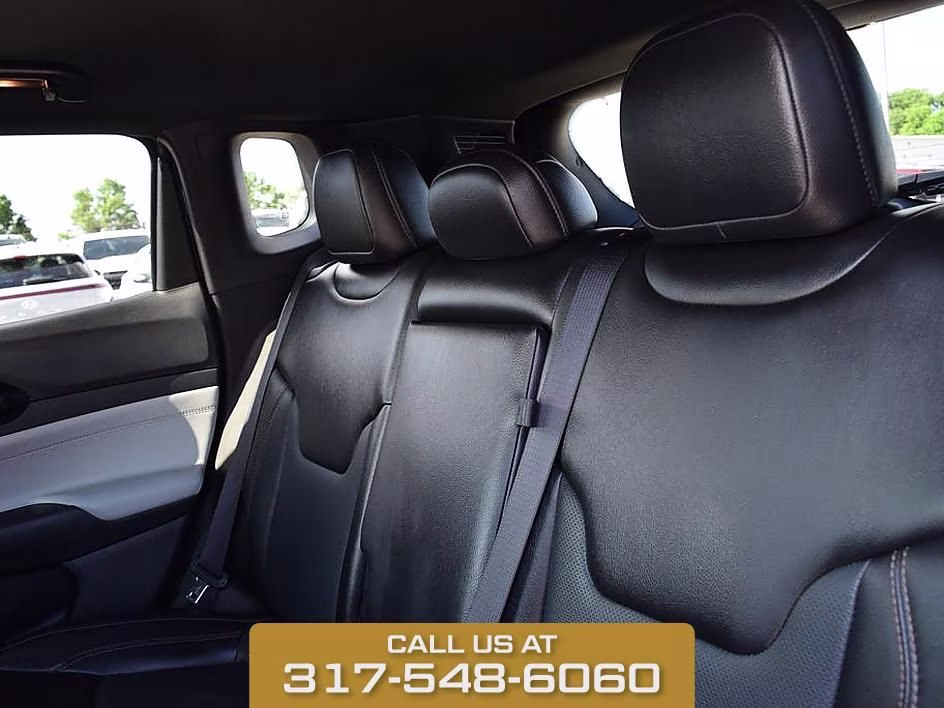 2023 Crystal Metallic Jeep Compass Limited 4X4 SUV