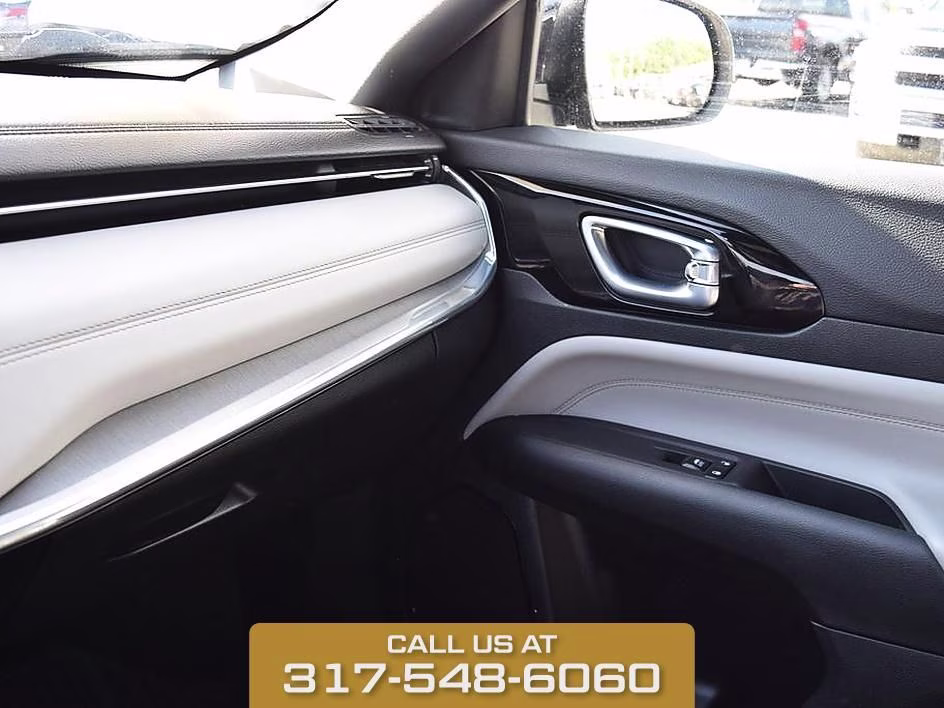 2023 Crystal Metallic Jeep Compass Limited 4X4 SUV