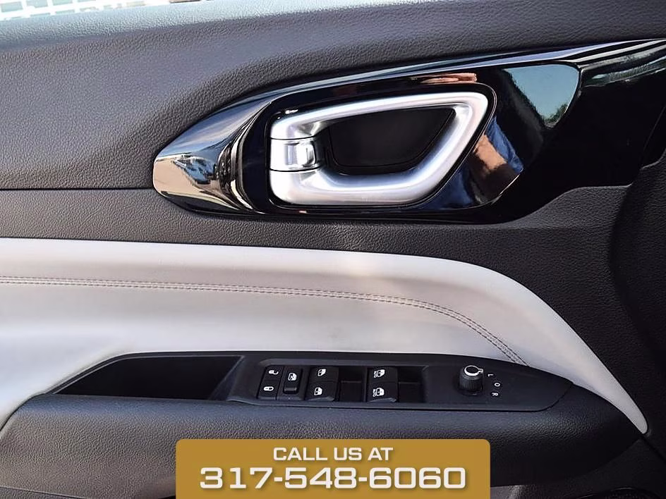 2023 Crystal Metallic Jeep Compass Limited 4X4 SUV