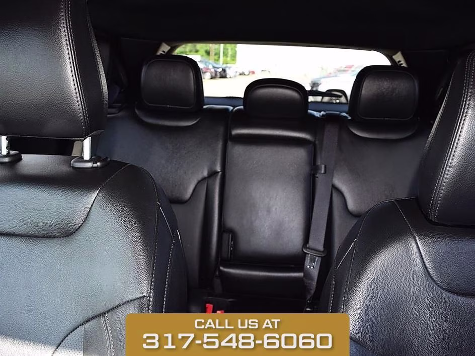 2023 Crystal Metallic Jeep Compass Limited 4X4 SUV