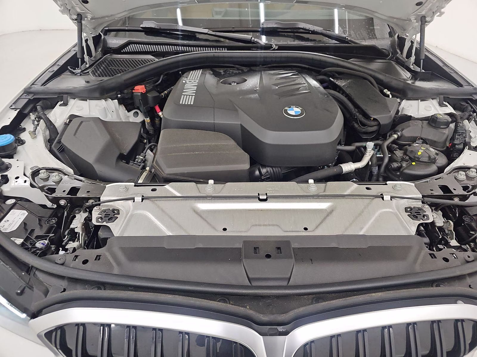 2026 Mineral White Metallic BMW 3 Series 330i RWD Sedan