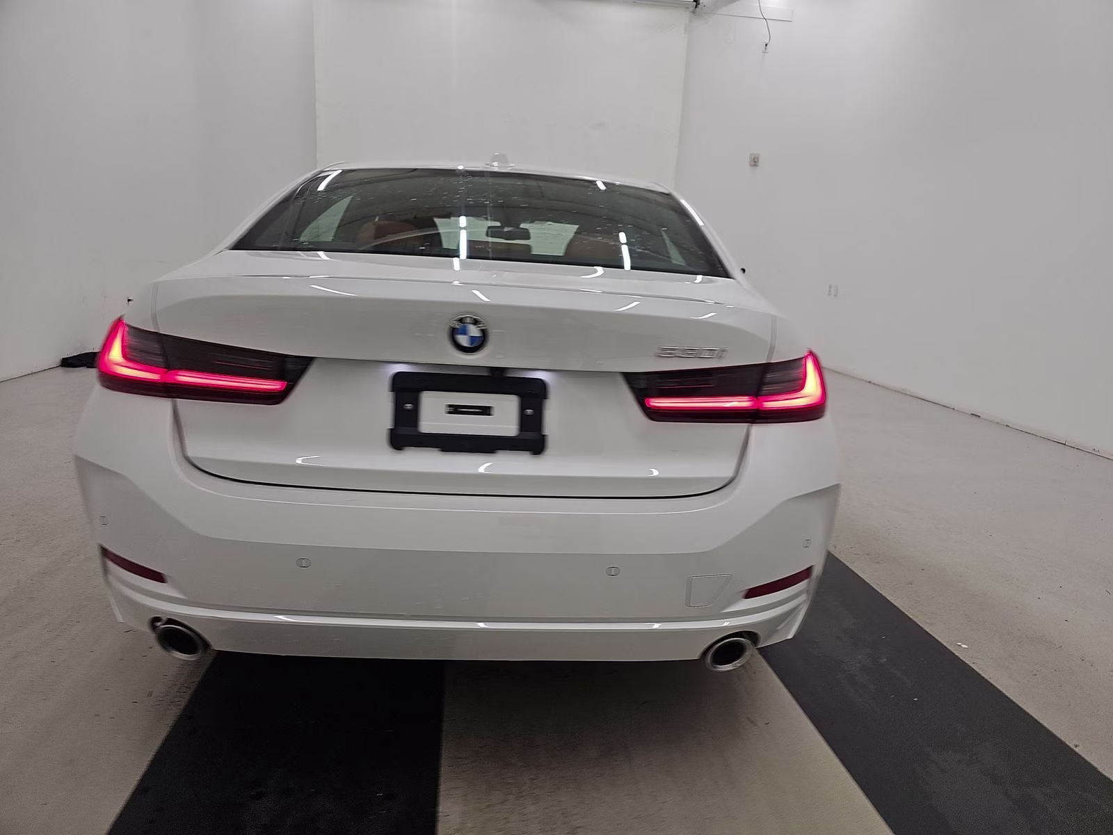 2026 Mineral White Metallic BMW 3 Series 330i RWD Sedan