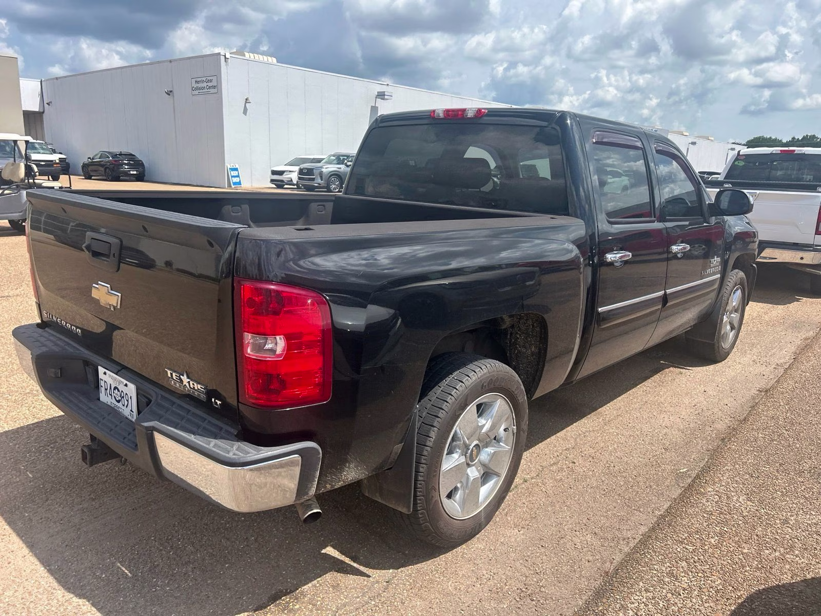2009 Black Chevrolet Silverado 1500 LT RWD Truck
