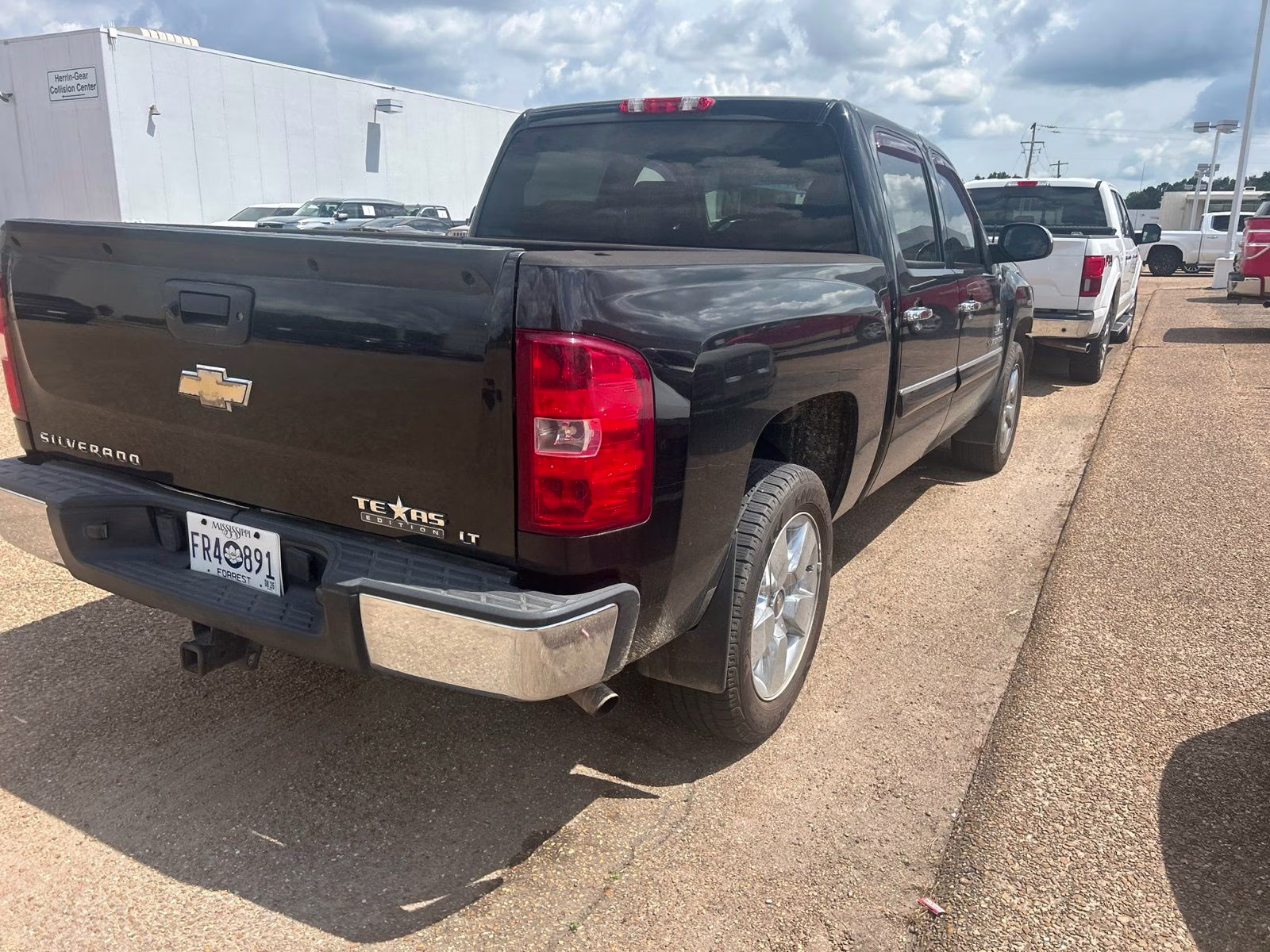 2009 Black Chevrolet Silverado 1500 LT RWD Truck