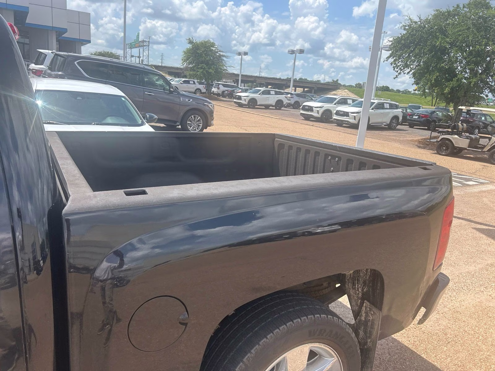 2009 Black Chevrolet Silverado 1500 LT RWD Truck