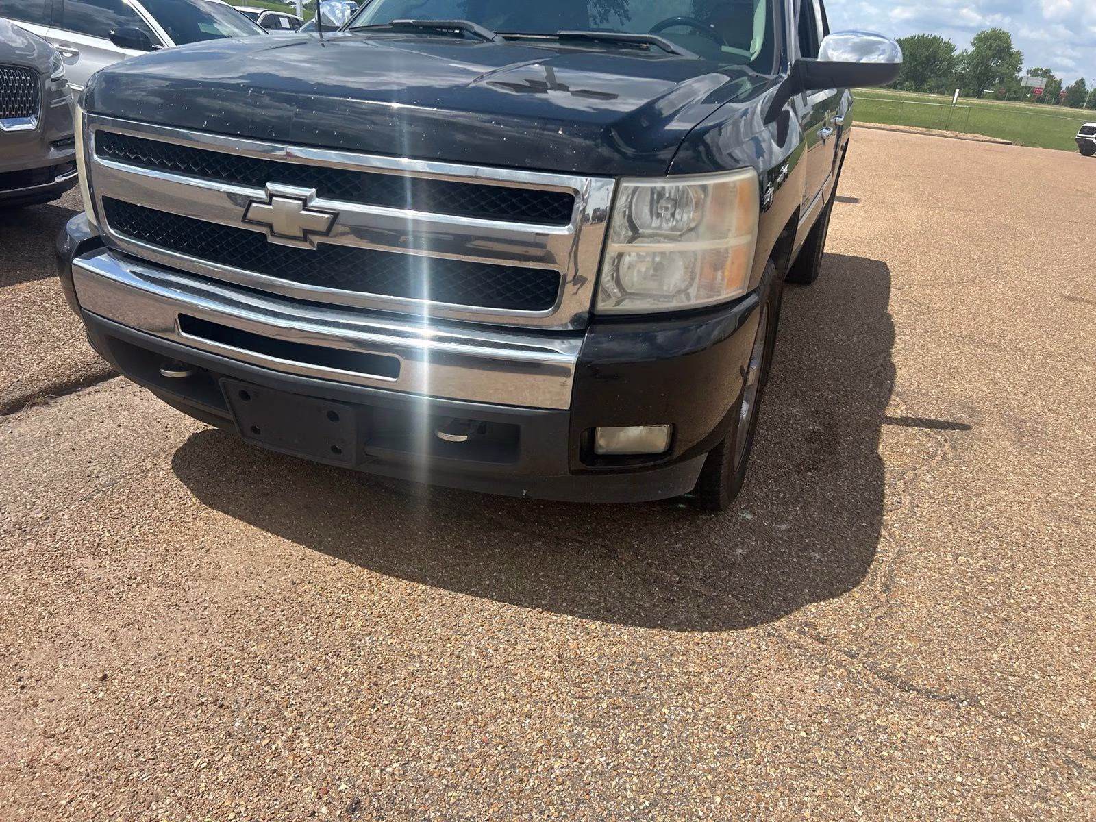 2009 Black Chevrolet Silverado 1500 LT RWD Truck