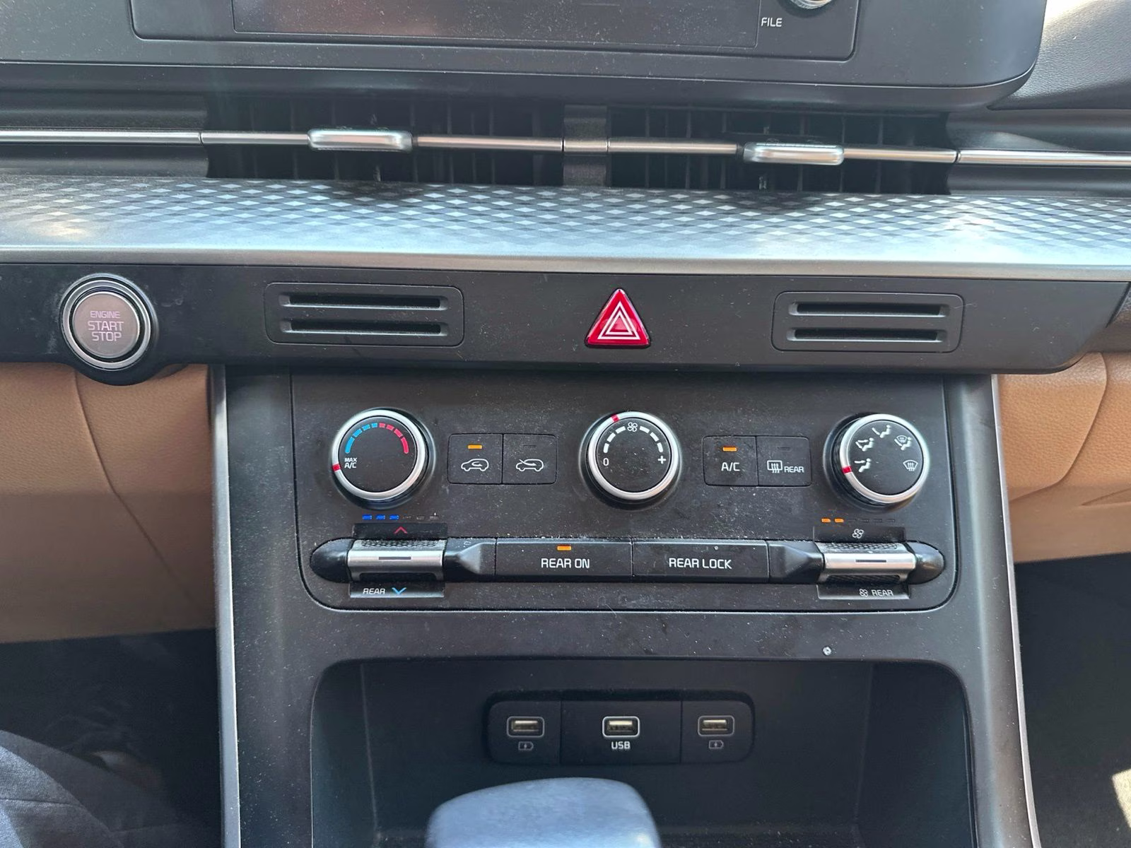 2024 Snow White Pearl Kia Carnival LX FWD Van