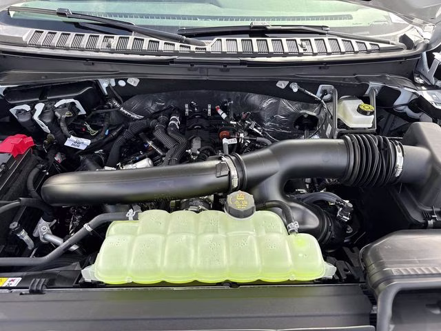 2026 Oxford White Ford Expedition Active RWD SUV