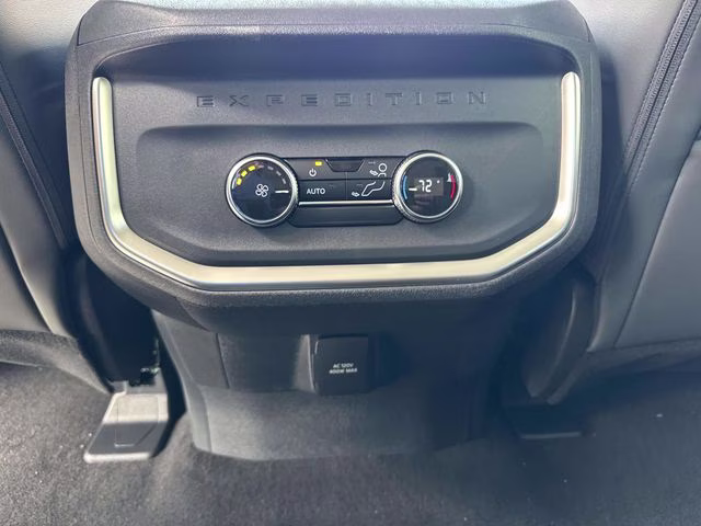 2026 Oxford White Ford Expedition Active RWD SUV