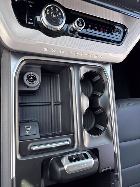 2026 Oxford White Ford Expedition Active RWD SUV