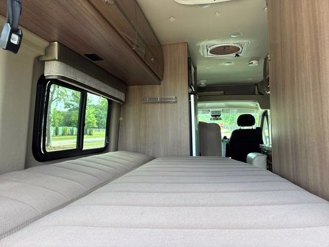 2017 Granite Crystal Metallic Clearcoat Ram ProMaster 3500 High Roof FWD Van