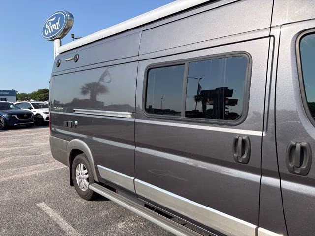 2017 Granite Crystal Metallic Clearcoat Ram ProMaster 3500 High Roof FWD Van