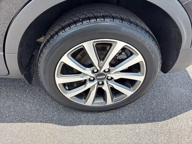 2019 Black Metallic Lincoln MKC Reserve FWD SUV