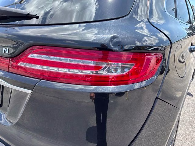 2019 Black Metallic Lincoln MKC Reserve FWD SUV