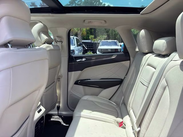 2019 Black Metallic Lincoln MKC Reserve FWD SUV